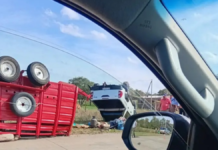 Una camioneta con un tráiler que transportaba caballos protagonizó un fuerte vuelco cerca de Machagai